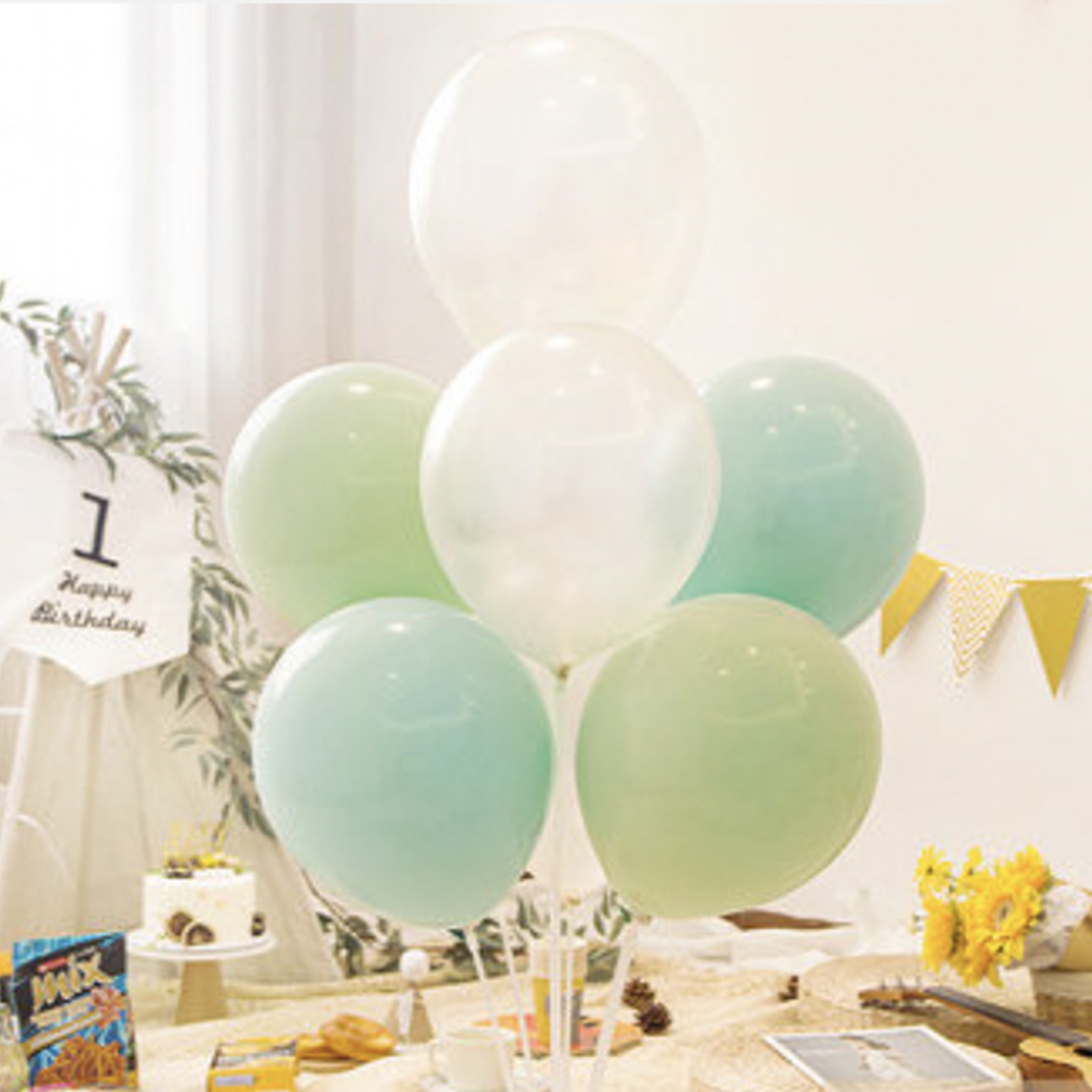 7 Pc Balloons Stand Set In Pastel Greens