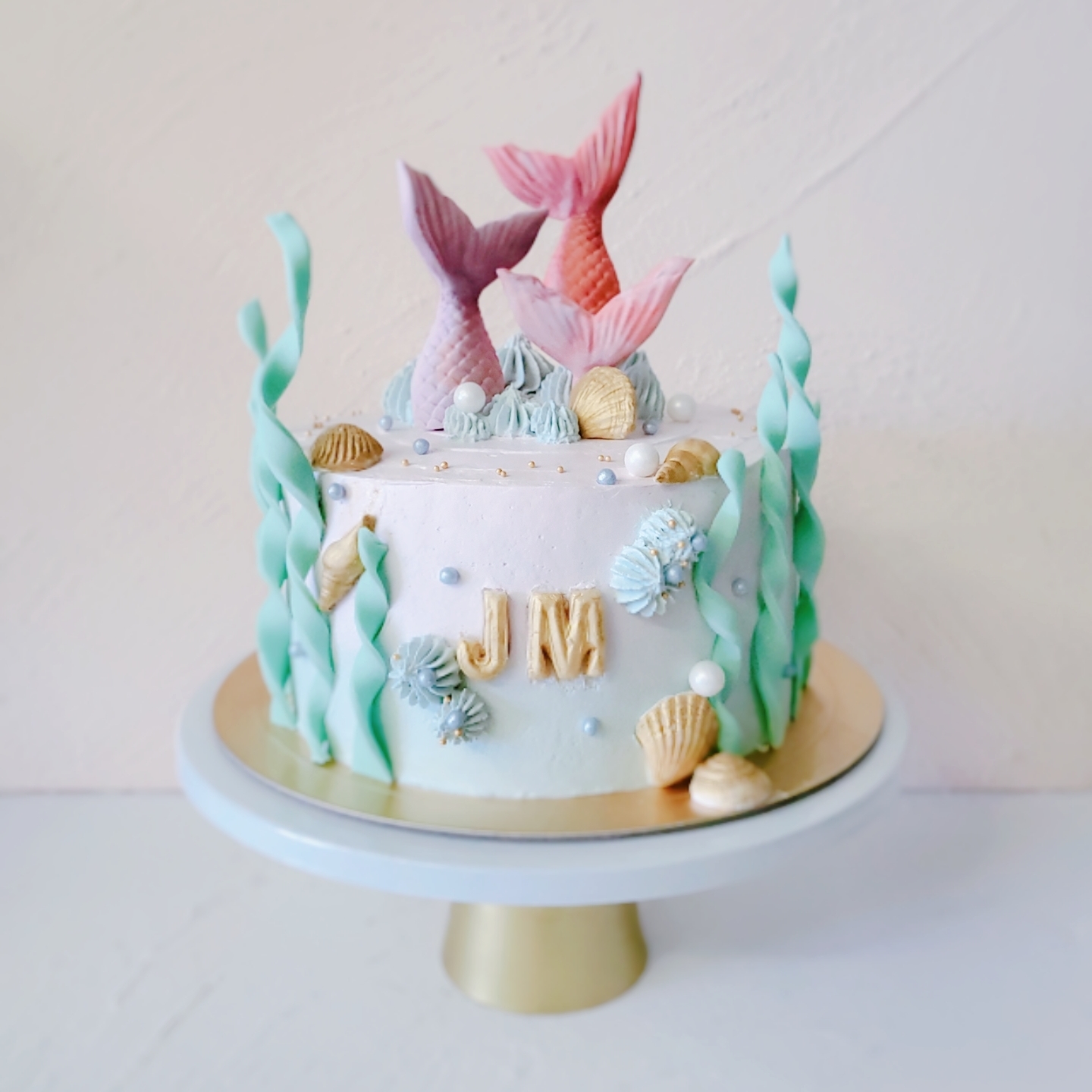 Mermaid Tails Cake 