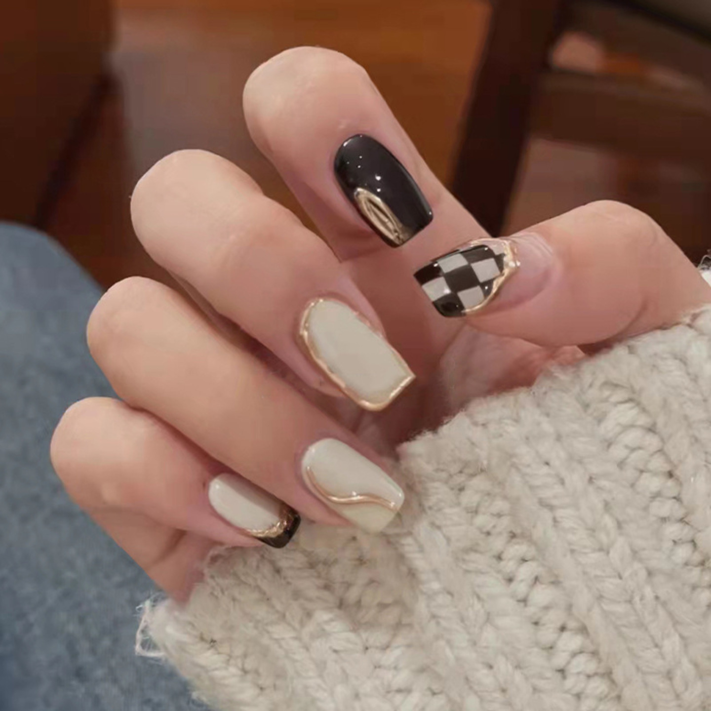 jewels beauty Nails Extension Artificial Nails French Nails False Nails Acrylic Nails Fake Nail Short Nails Long Nails Design Nails Set With 24pcs Nails And Aplication kit