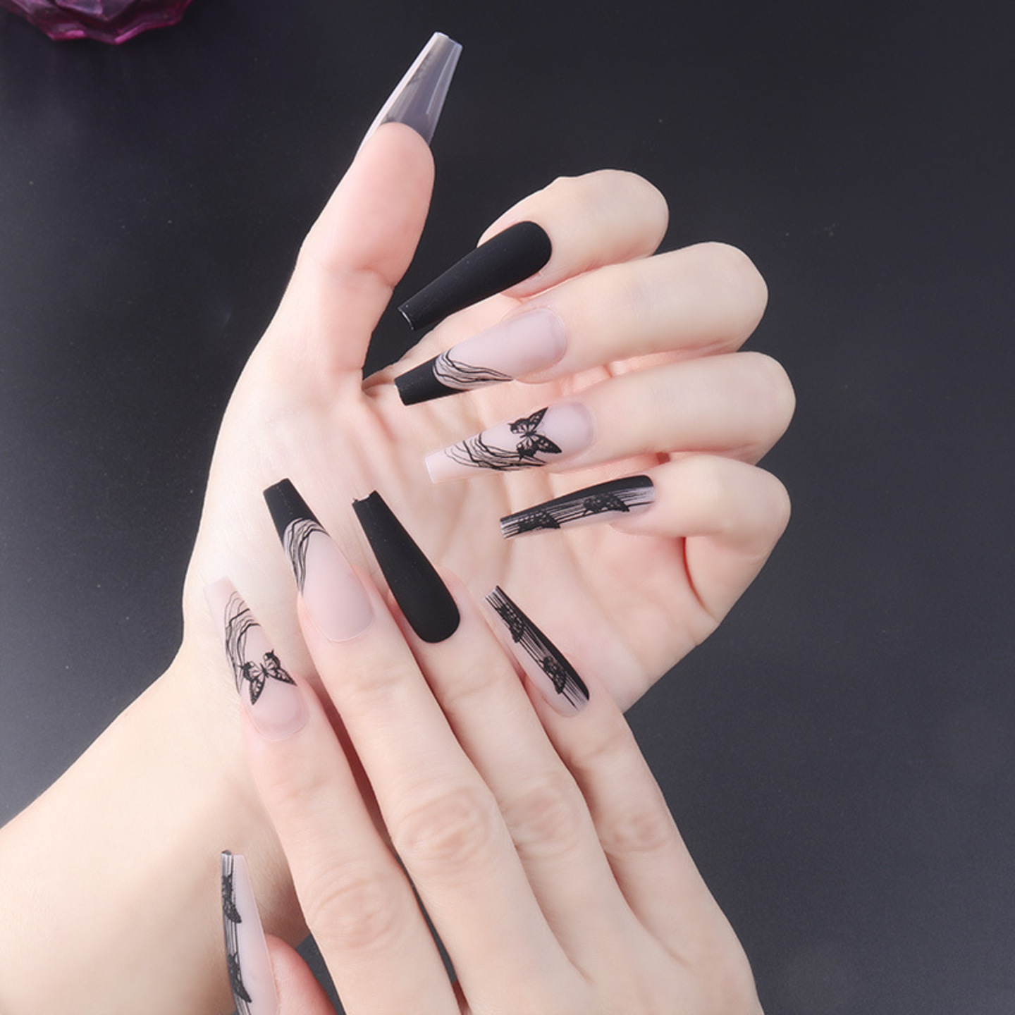 jewels beauty Nails Extension Artificial Nails French Nails False Nails Acrylic Nails Fake Nail Short Nails Long Nails Design Nails Set With 24pcs Nails And Aplication kit