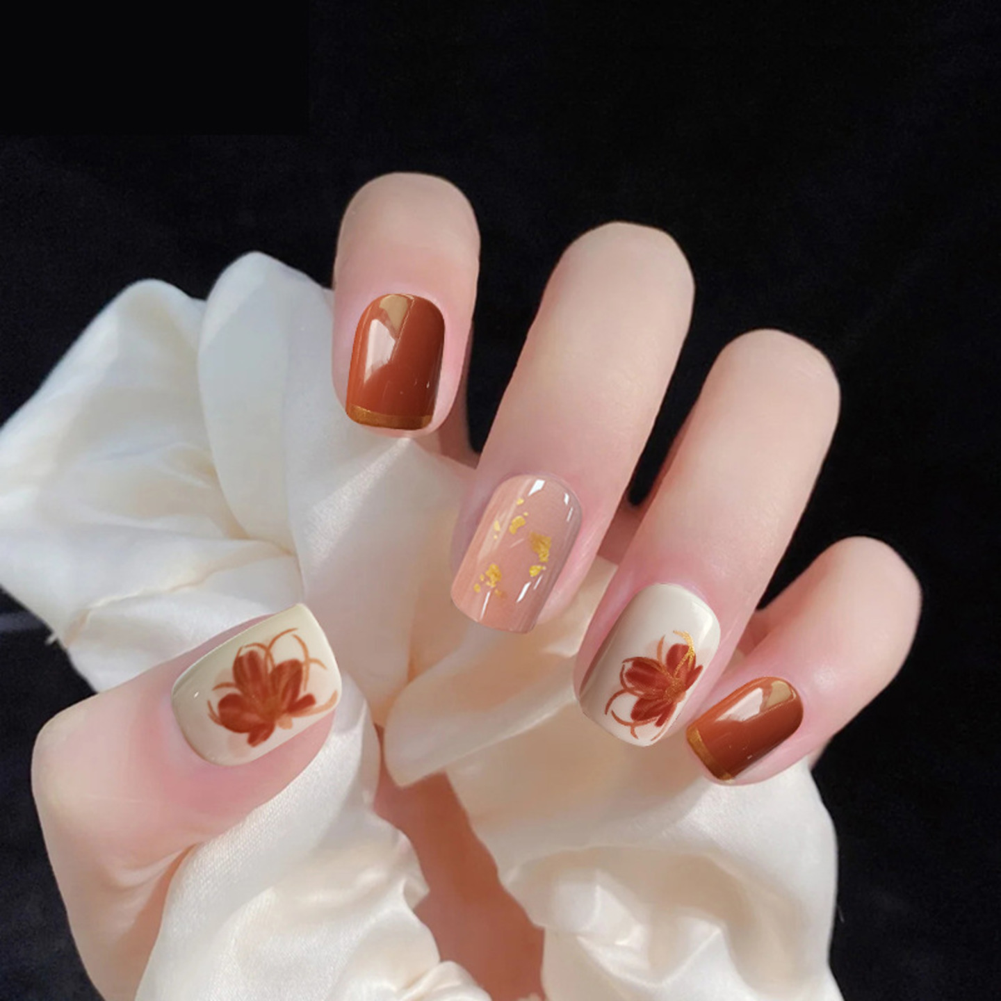 Jewels beauty Artificial Nails Press On Nails Fake Nails False Acralyic Women Nails Girls Nails Short Nails long Nails Gel Finish Manicure Nails kit of 24 Nails with Glue