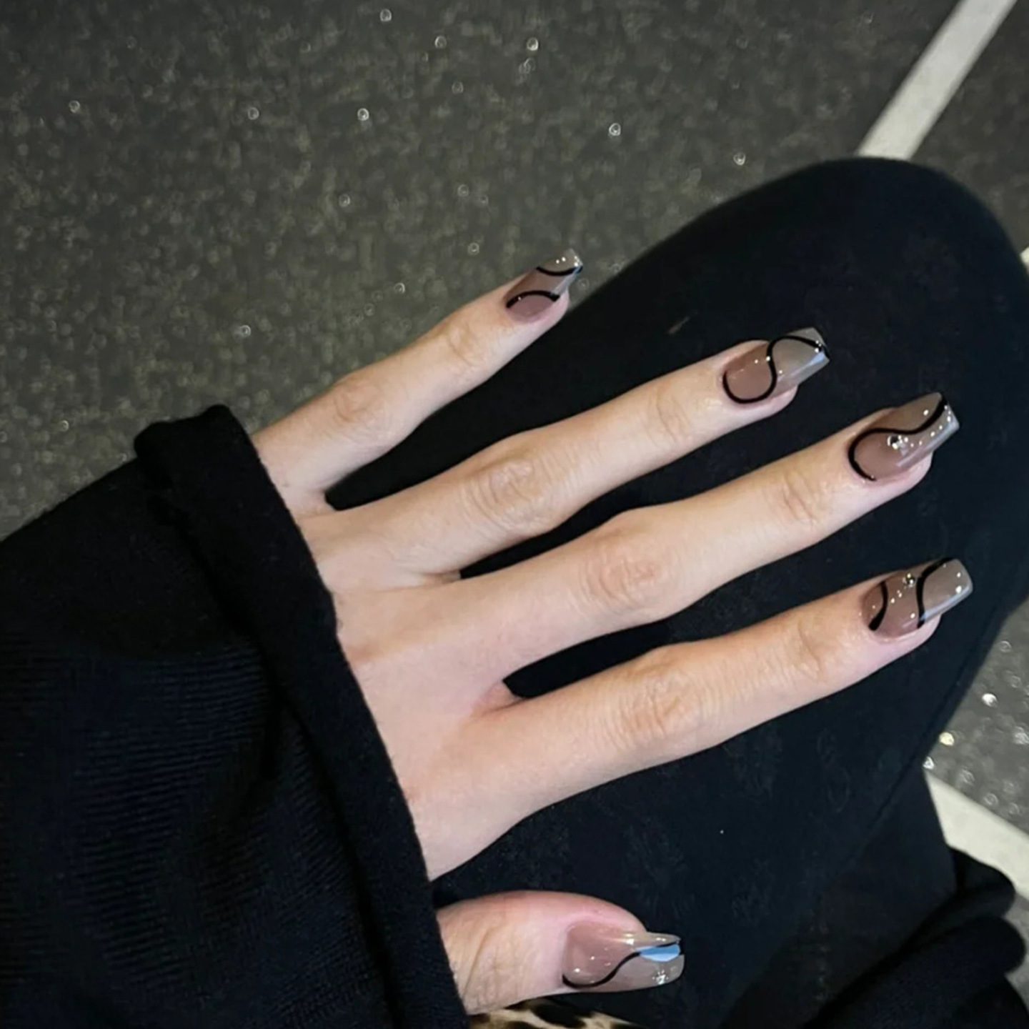 Jewels beauty Artificial Nails Press On Nails Fake Nails False Acralyic Women Nails Girls Nails Short Nails long Nails Gel Finish Manicure Nails kit of 24 Nails with Glue