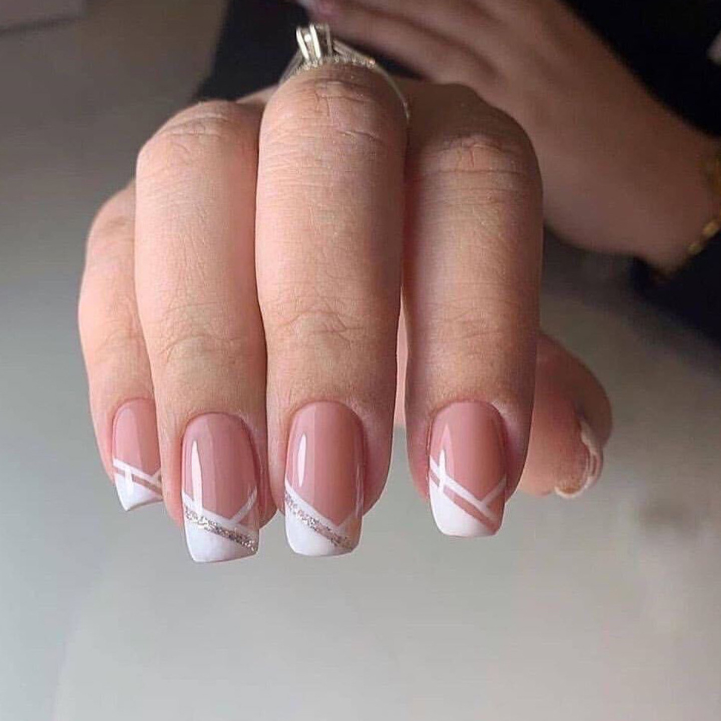 jewels beauty Nails Extension Artificial Nails French Nails False Nails Acrylic Nails Fake Nail Short Nails Long Nails Design Nails Set With 24pcs Nails And Aplication kit