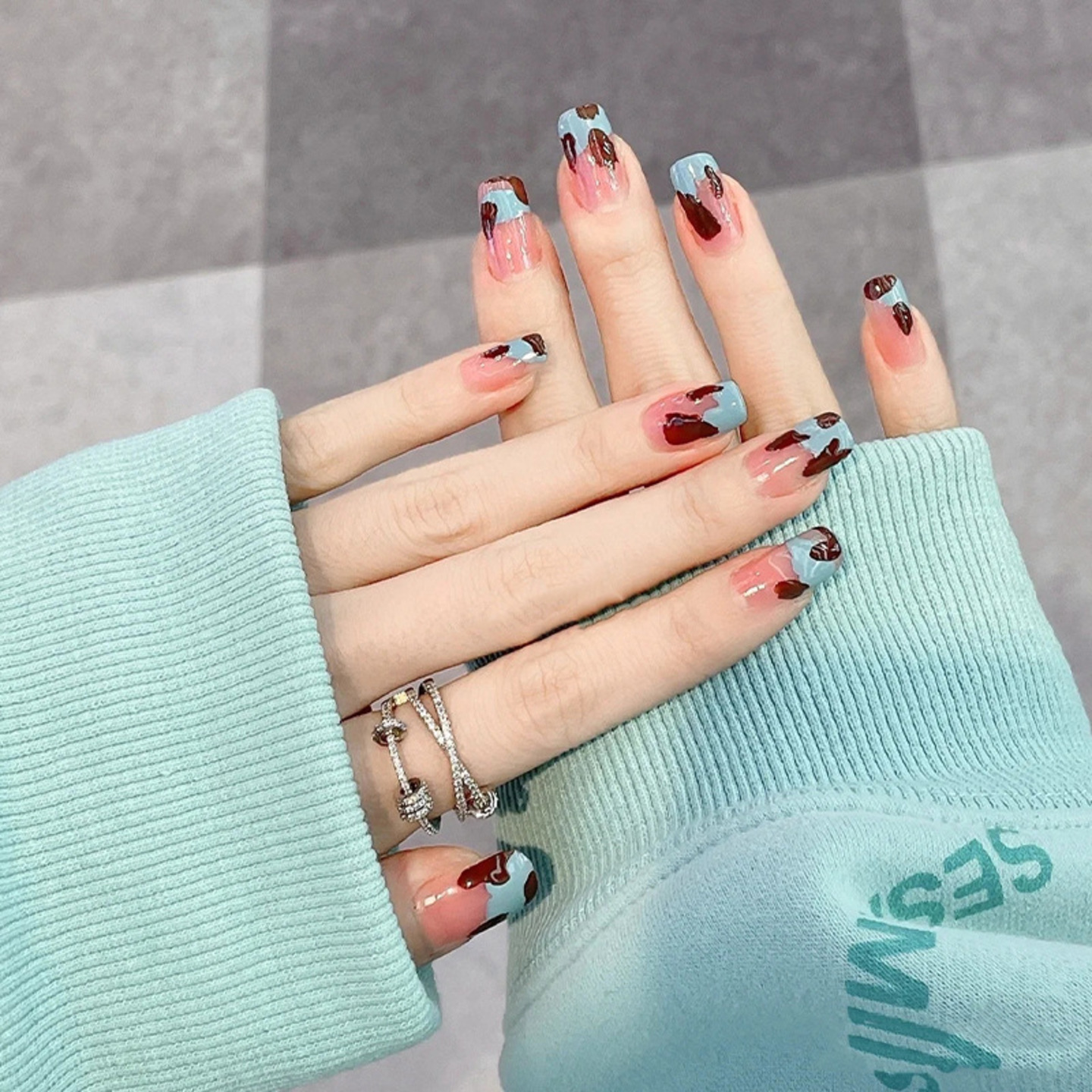 jewels beauty Nails Extension Artificial Nails French Nails False Nails Acrylic Nails Fake Nail Short Nails Long Nails Design Nails Set With 24pcs Nails And Aplication kit