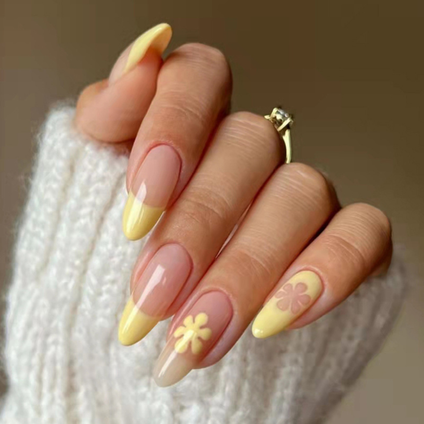 jewels beauty Nails Extension Artificial Nails French Nails False Nails Acrylic Nails Fake Nail Short Nails Long Nails Design Nails Set With 24pcs Nails And Aplication kit