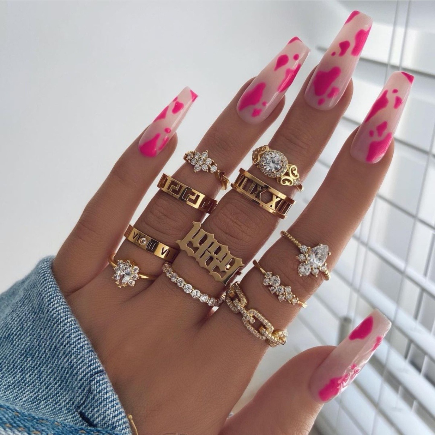 jewels beauty Nails Extension Artificial Nails French Nails False Nails Acrylic Nails Fake Nail Short Nails Long Nails Design Nails Set With 24pcs Nails And Aplication kit