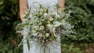 wedding-bouquet-9SXRT28_1_50.jpg