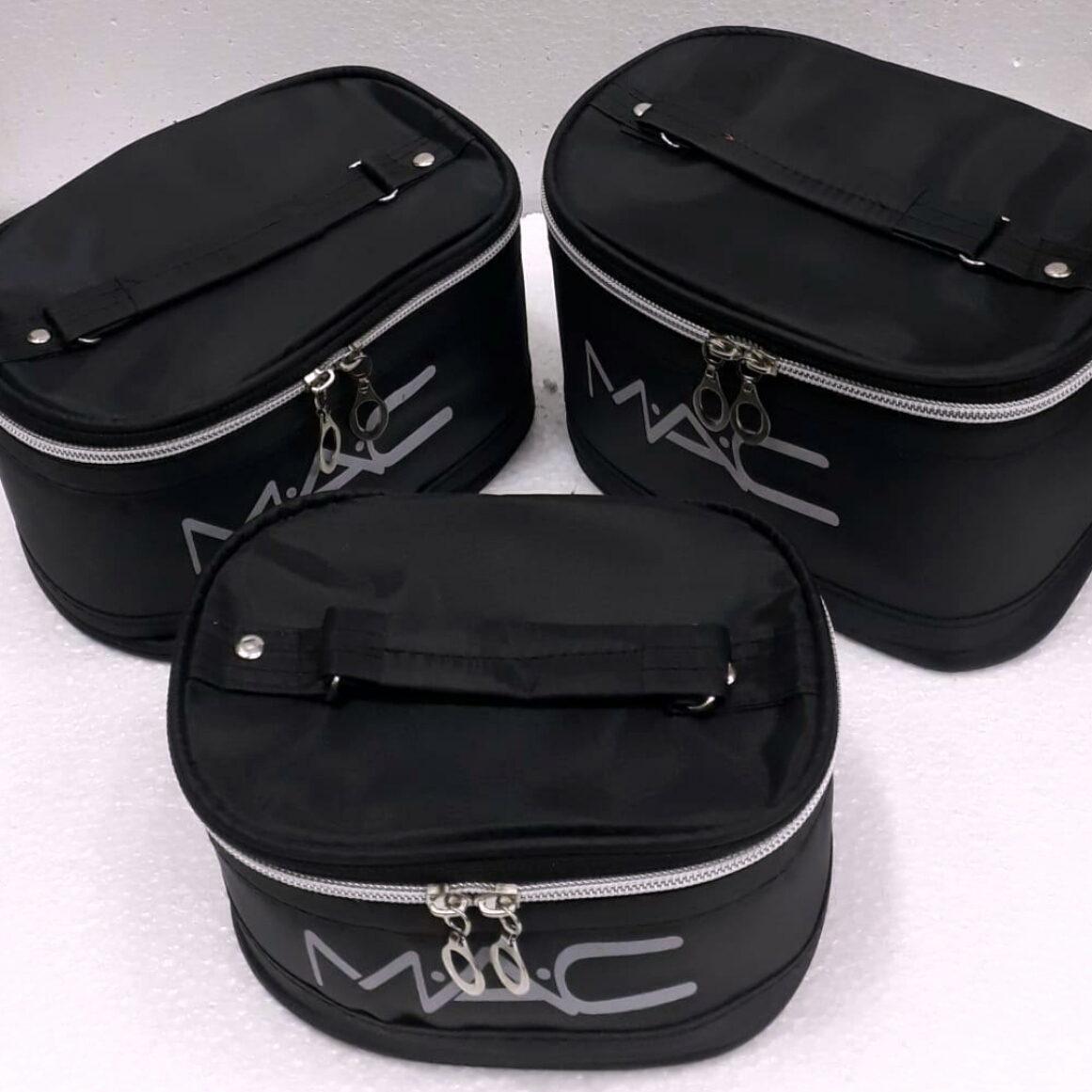 MAX VANITY BAG