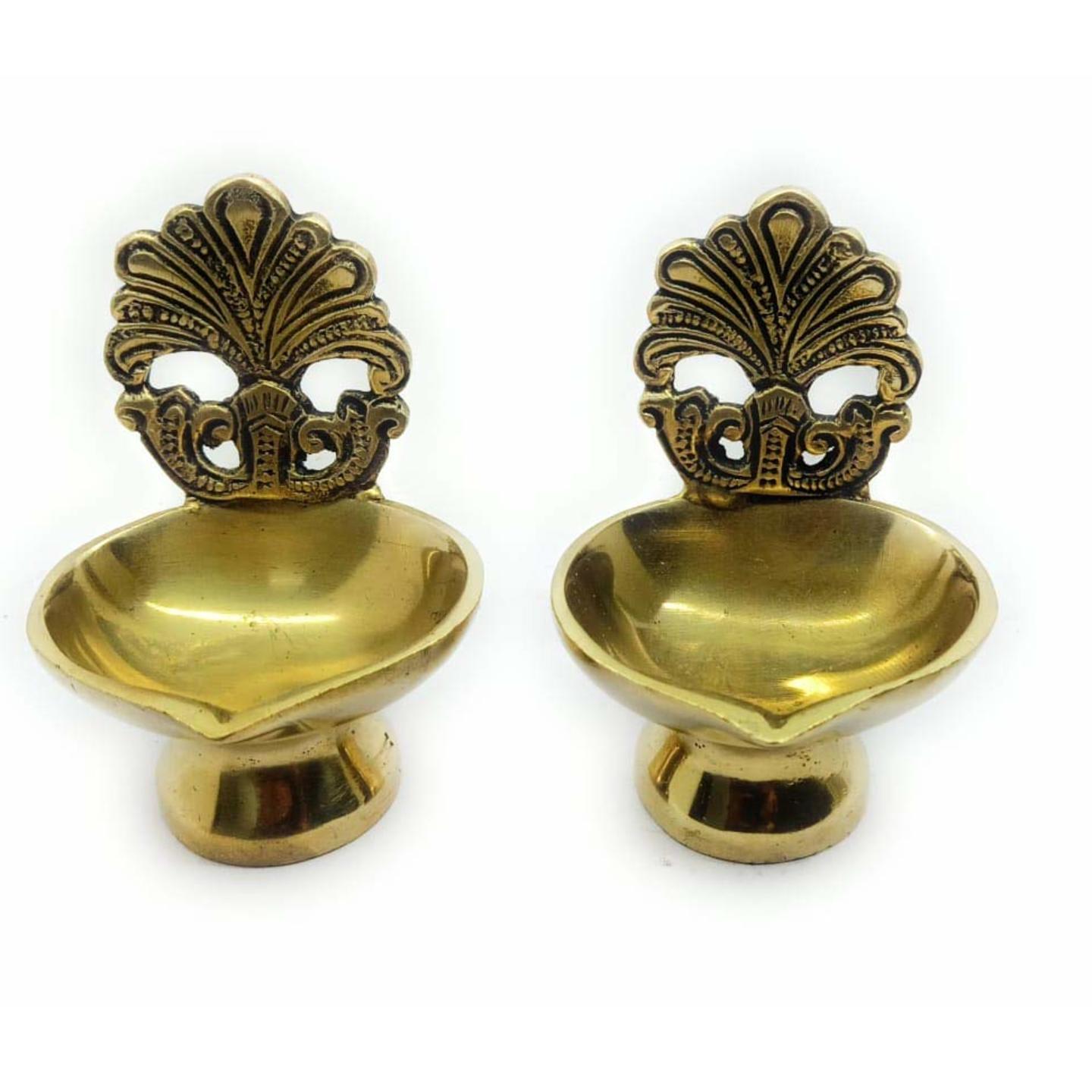 BRASS ANTIQUE DIYA SET