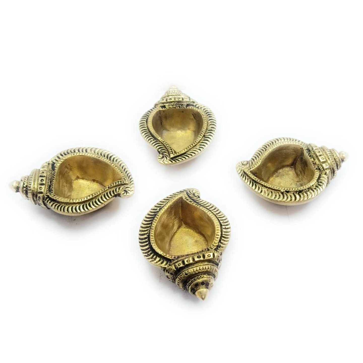 KE - 161  Brass SANKH DEEPAM