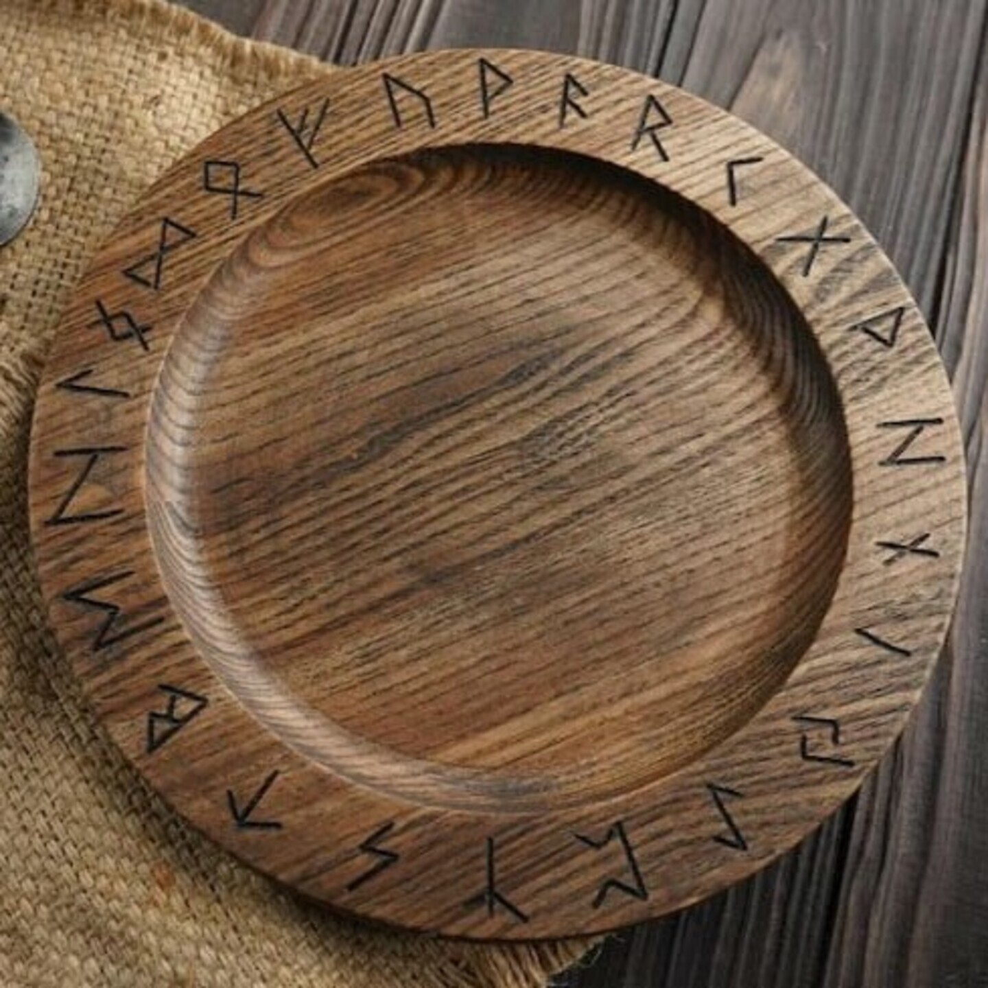 Acacia Wooden Plate with Scripting
