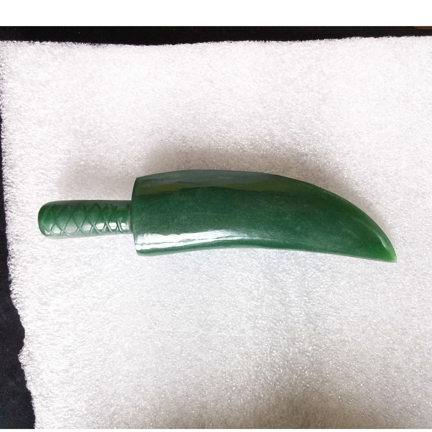 Green aventurine hand carved knife