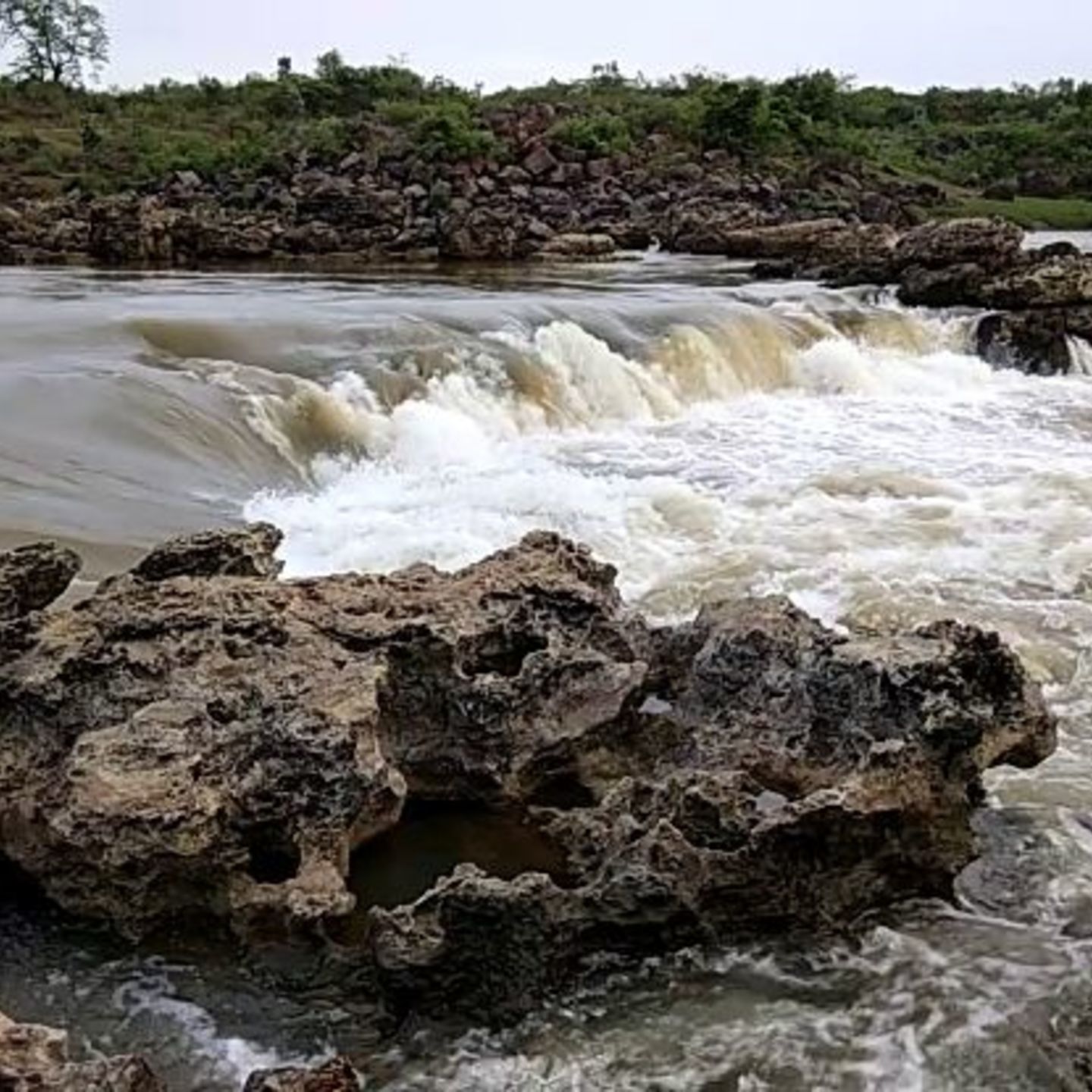 Ghughra Waterfall / घुघरा जलप्रपात