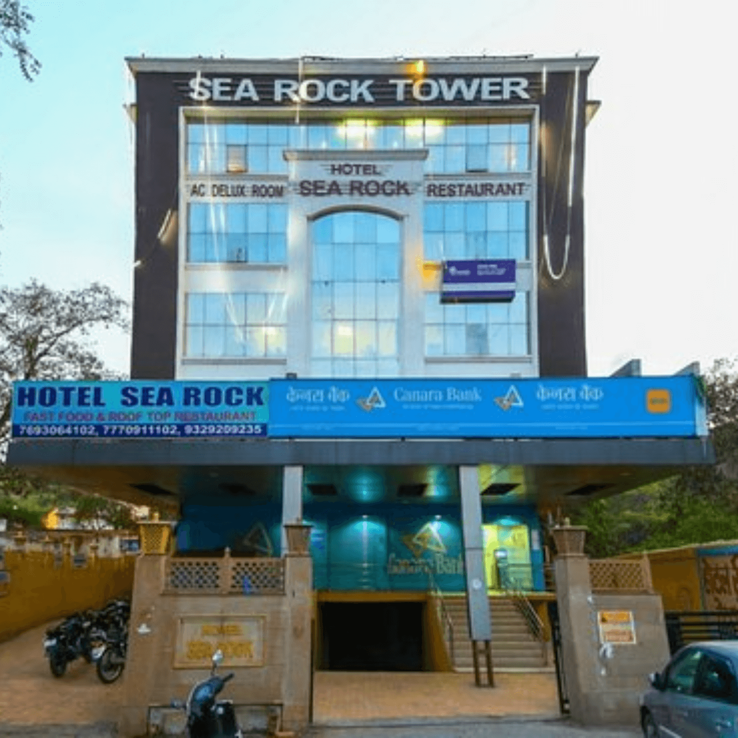 Hotel Sea Rock  होटल सी रॉक