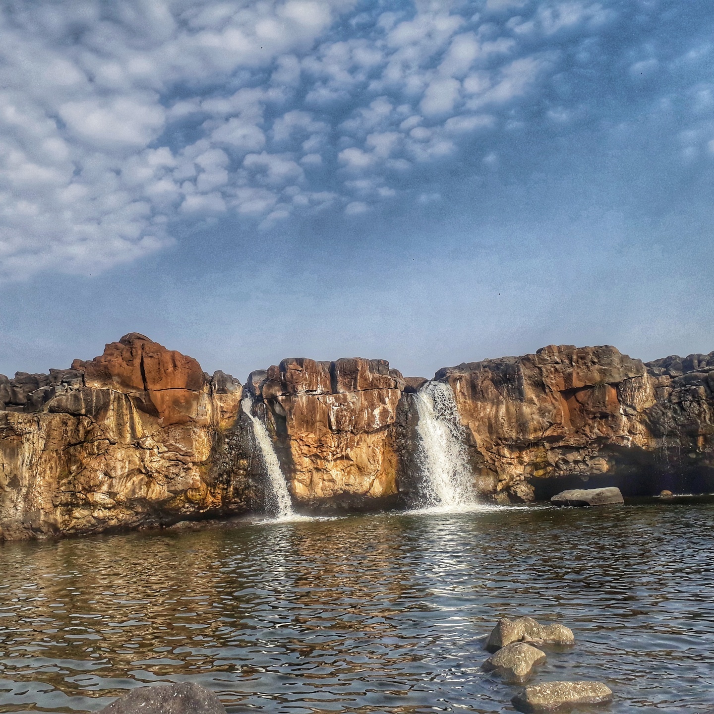 Bhadbhada Waterfall /  भदभदा जलप्रपात