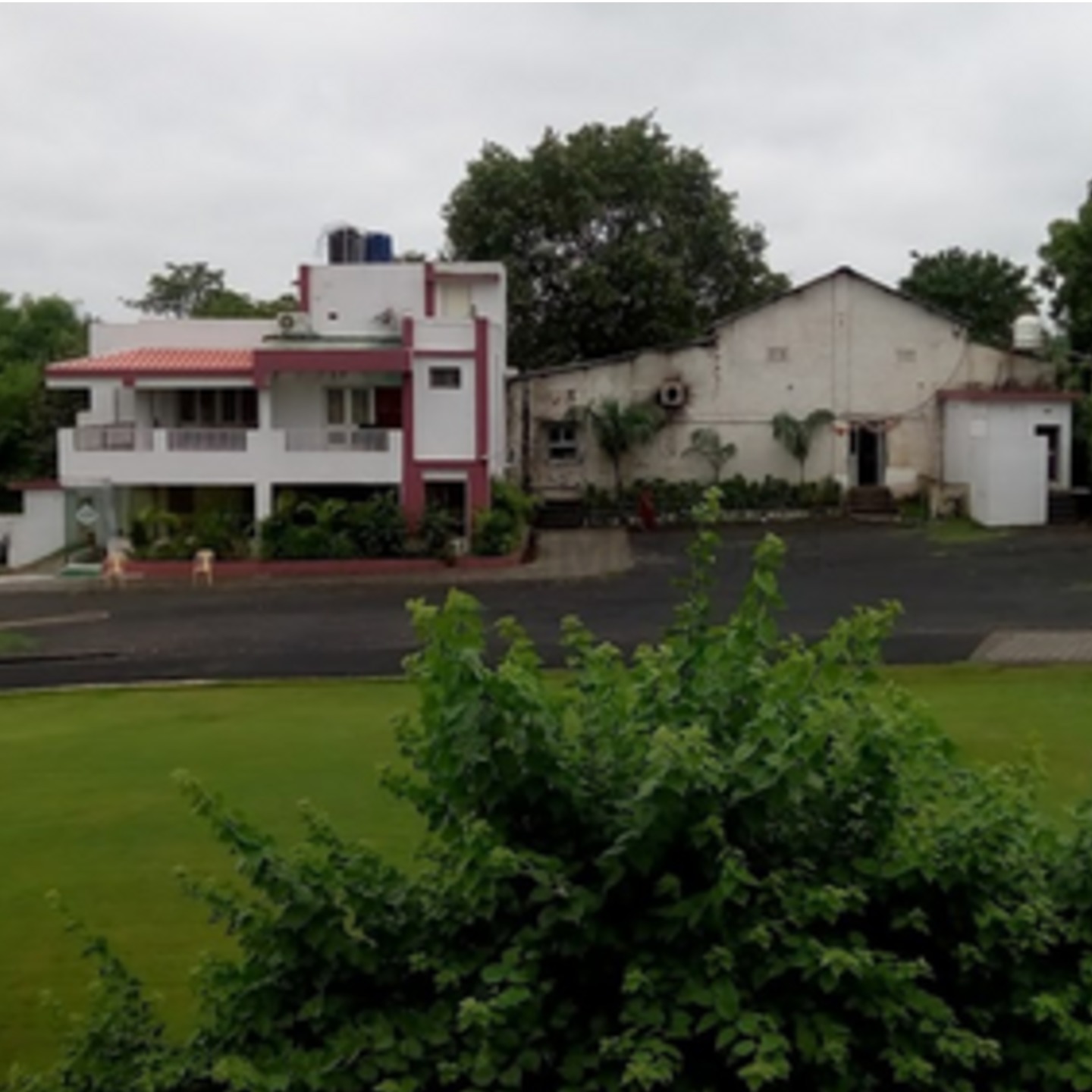 Vinco Lawn / विंको लॉन