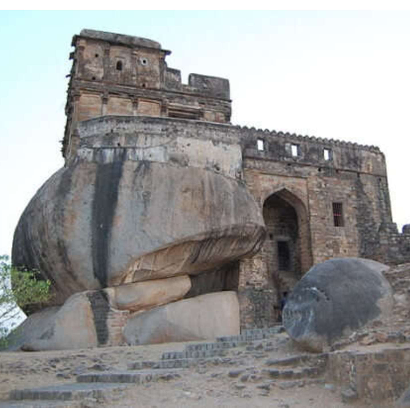 Madan Mahal Fort