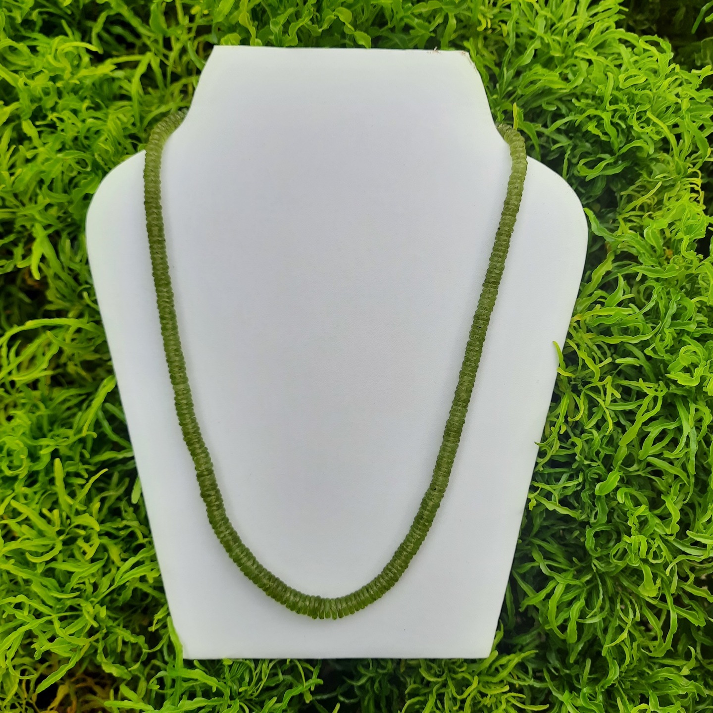 Peridot Faceted Necklace 18 Inch