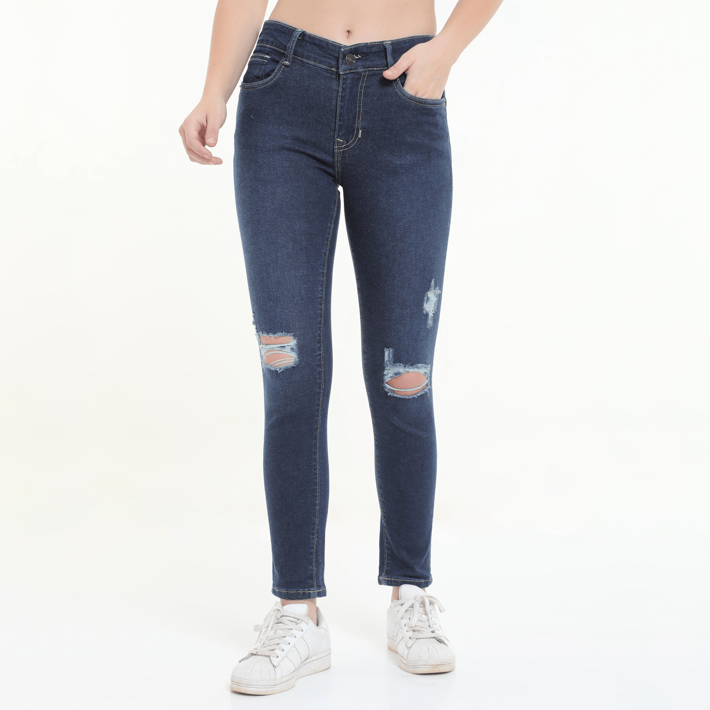 DISTRESSED SKINNY FITS-10