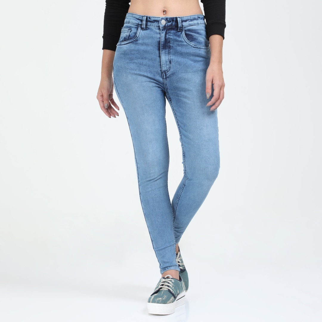 SUPER SKINNY JEANS