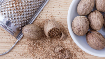 nutmeg-2427844_1920-1110x530.jpg