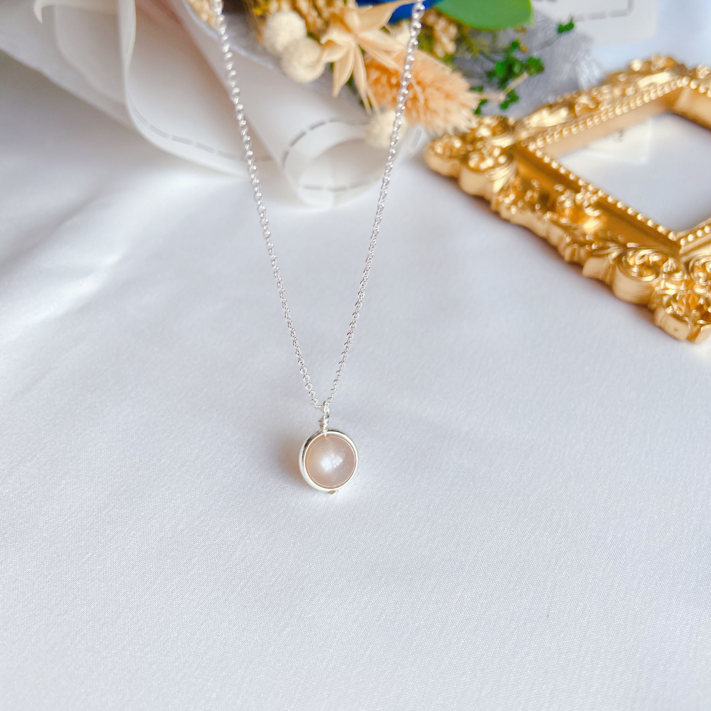 Single Necklace Sunstone