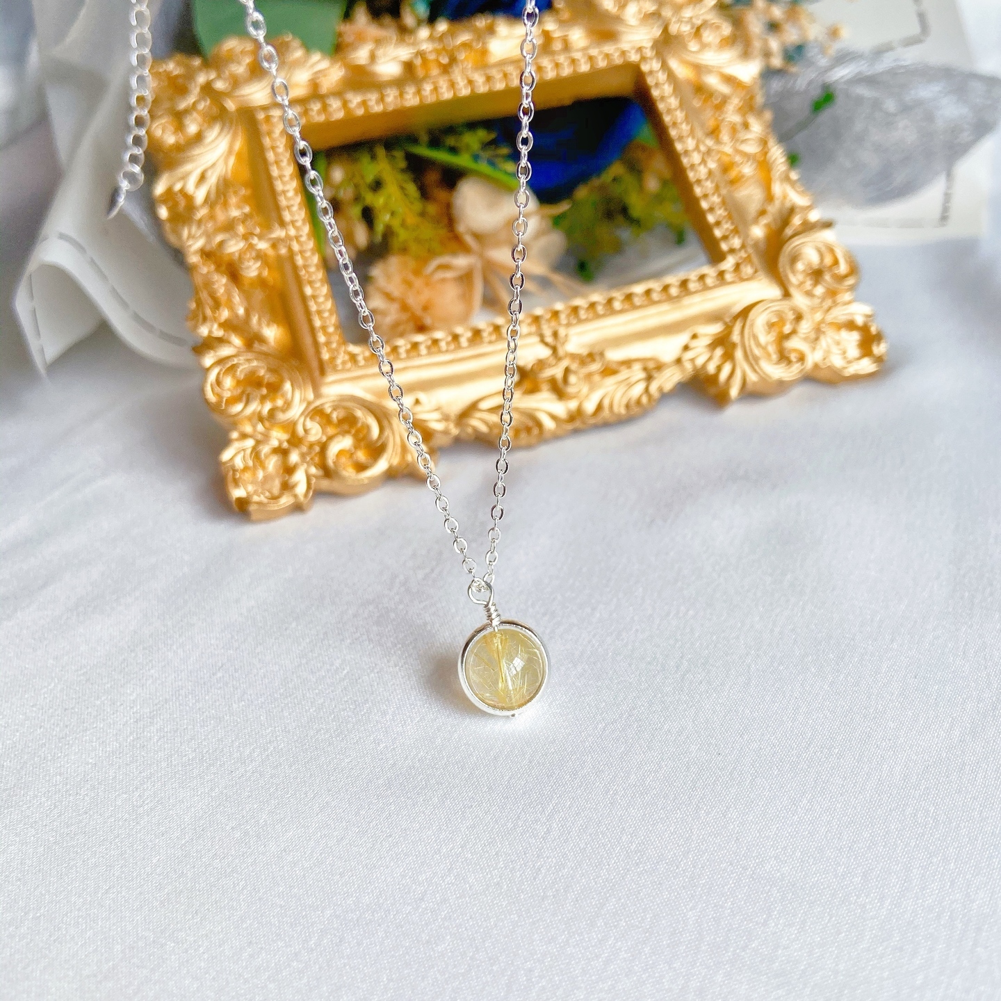 Single Necklace Golden Rutilated Quartz