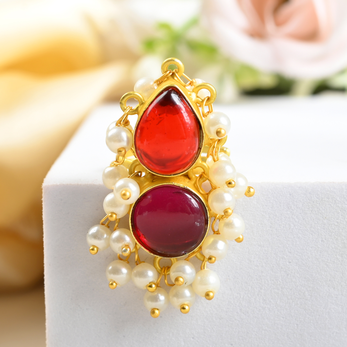 Dual stone ring with pearls
