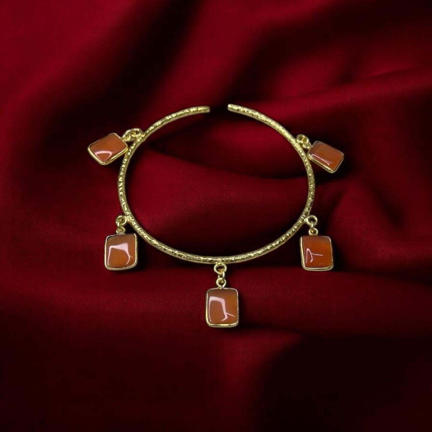 Charm bracelet
