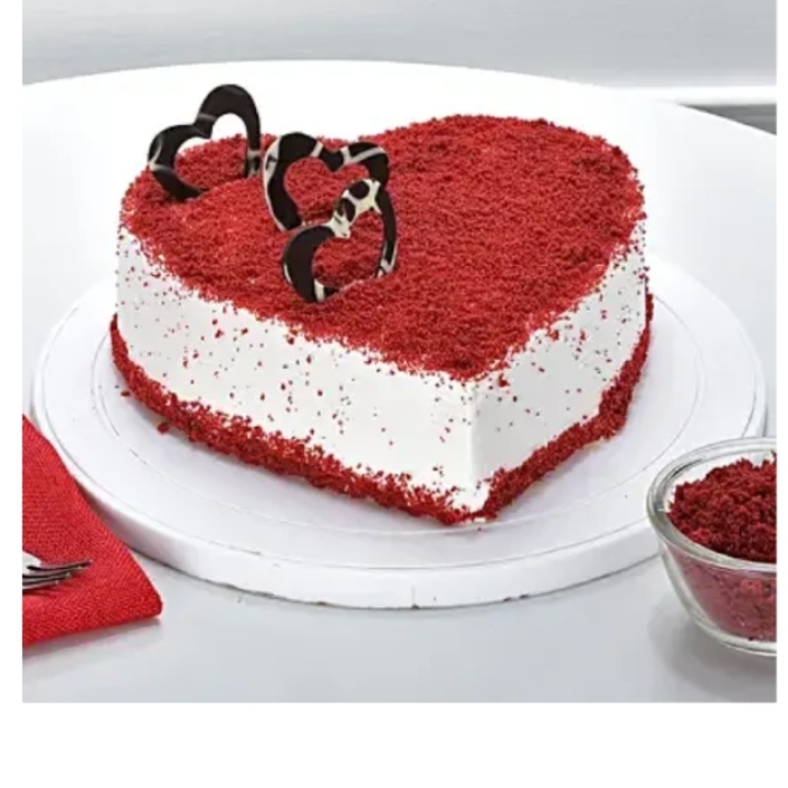 Red Velvet Heart Cake Half Kg

