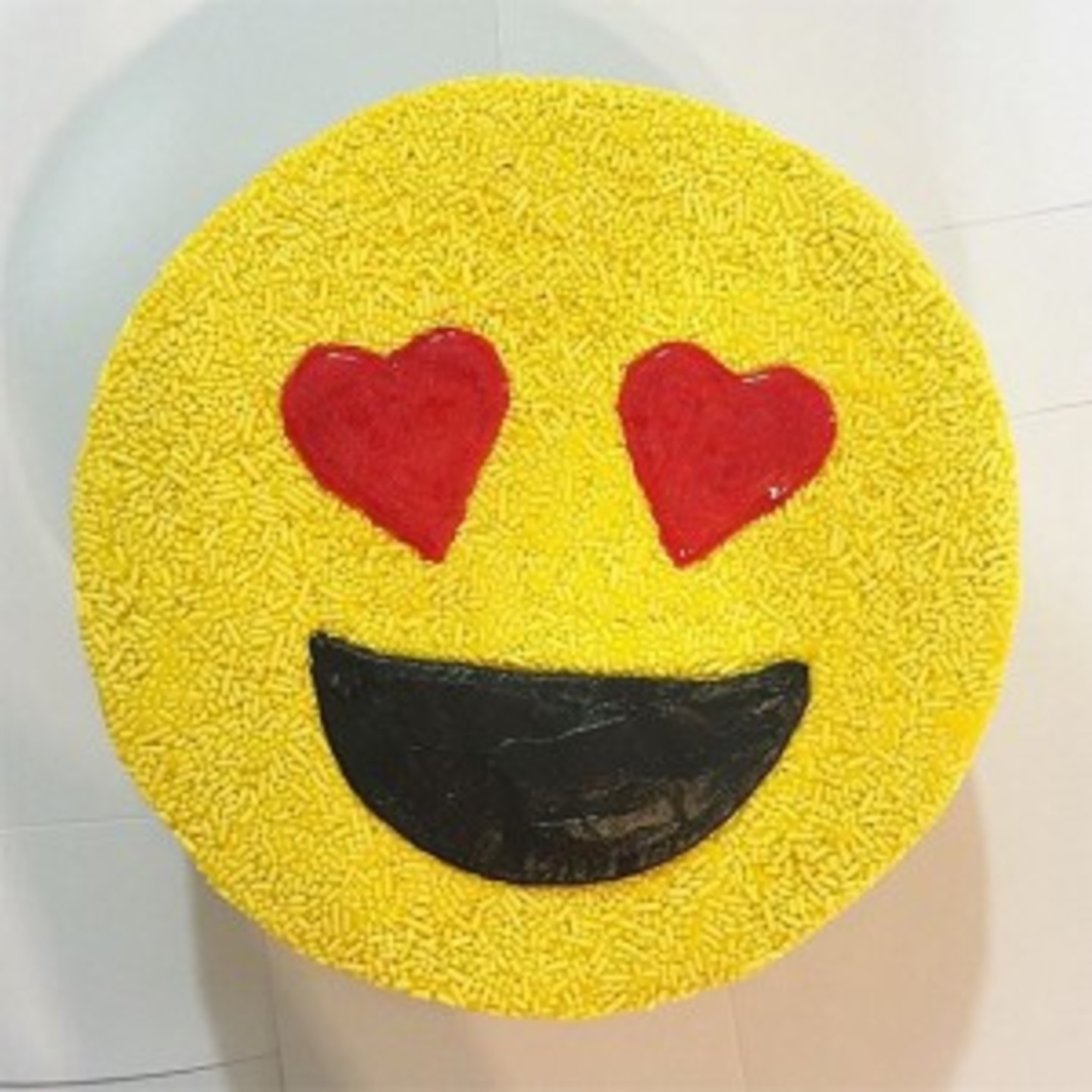 Love Emoji Cake  1 KG