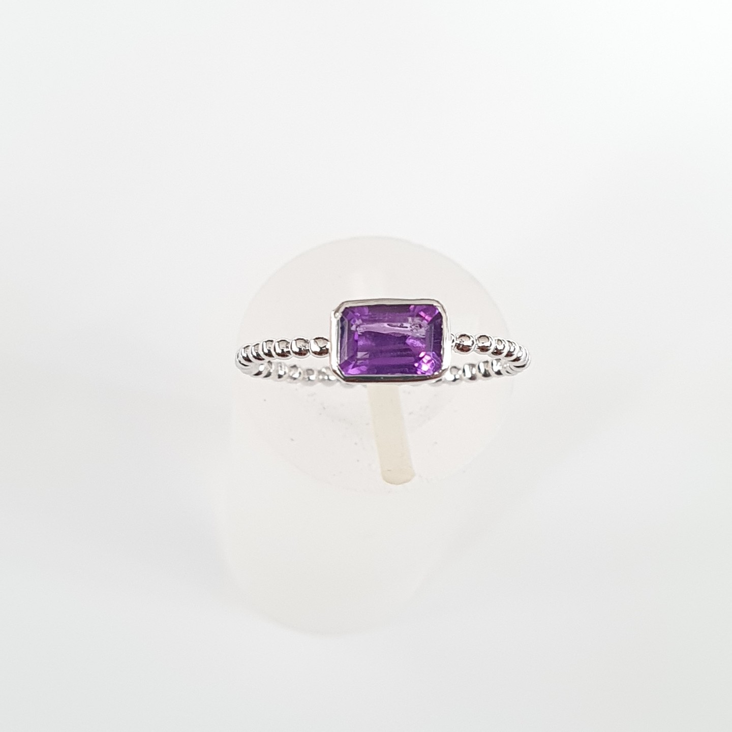 18K White Gold Beaded Rope Amethyst Stacking Ring