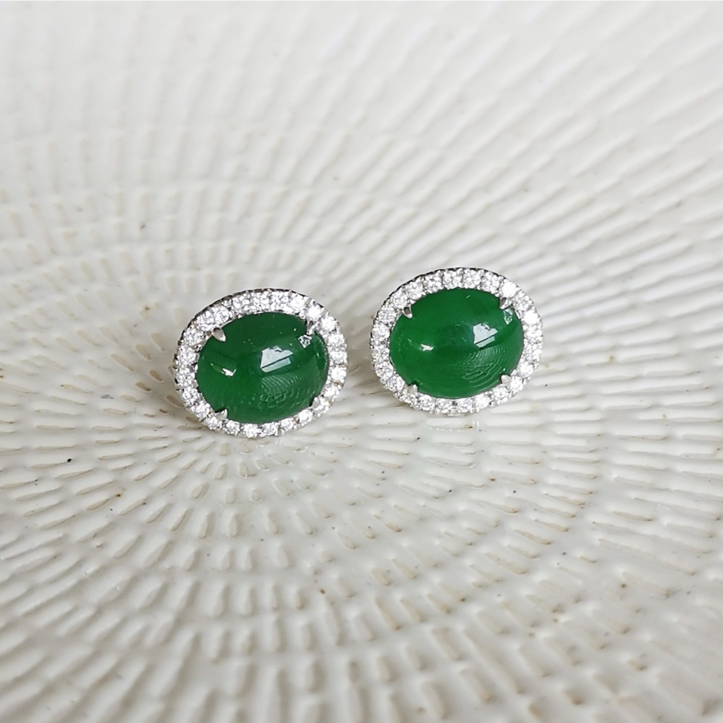 18K White Gold Diamond Dome Jade Earrings