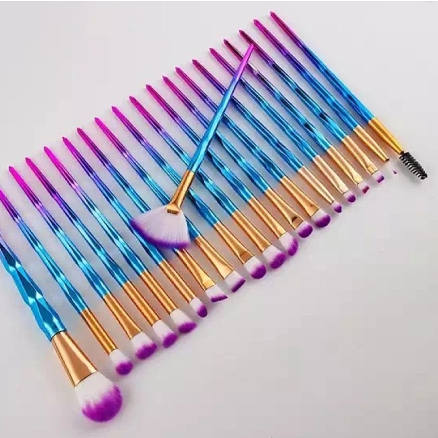 Luxury Beauty Diamond makeup brushes Pack of 20