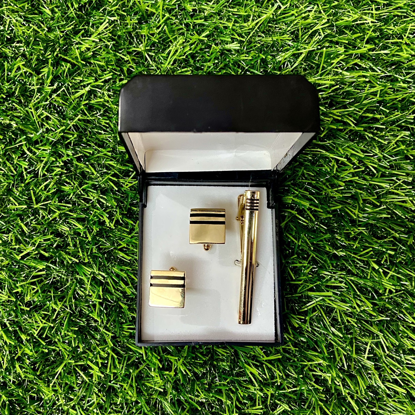 Paranoi Golden Zebra Cufflinks Stipped