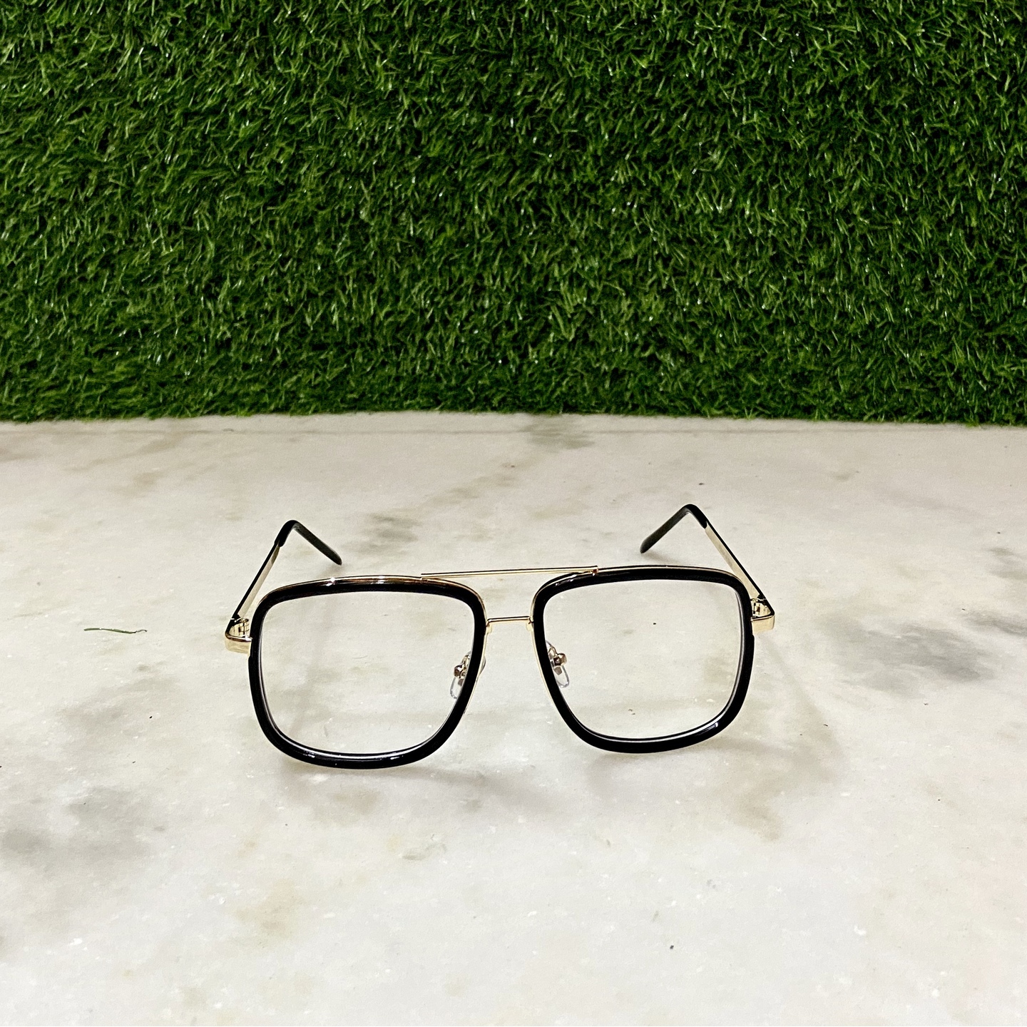 Tengo Metallic Eye Frame