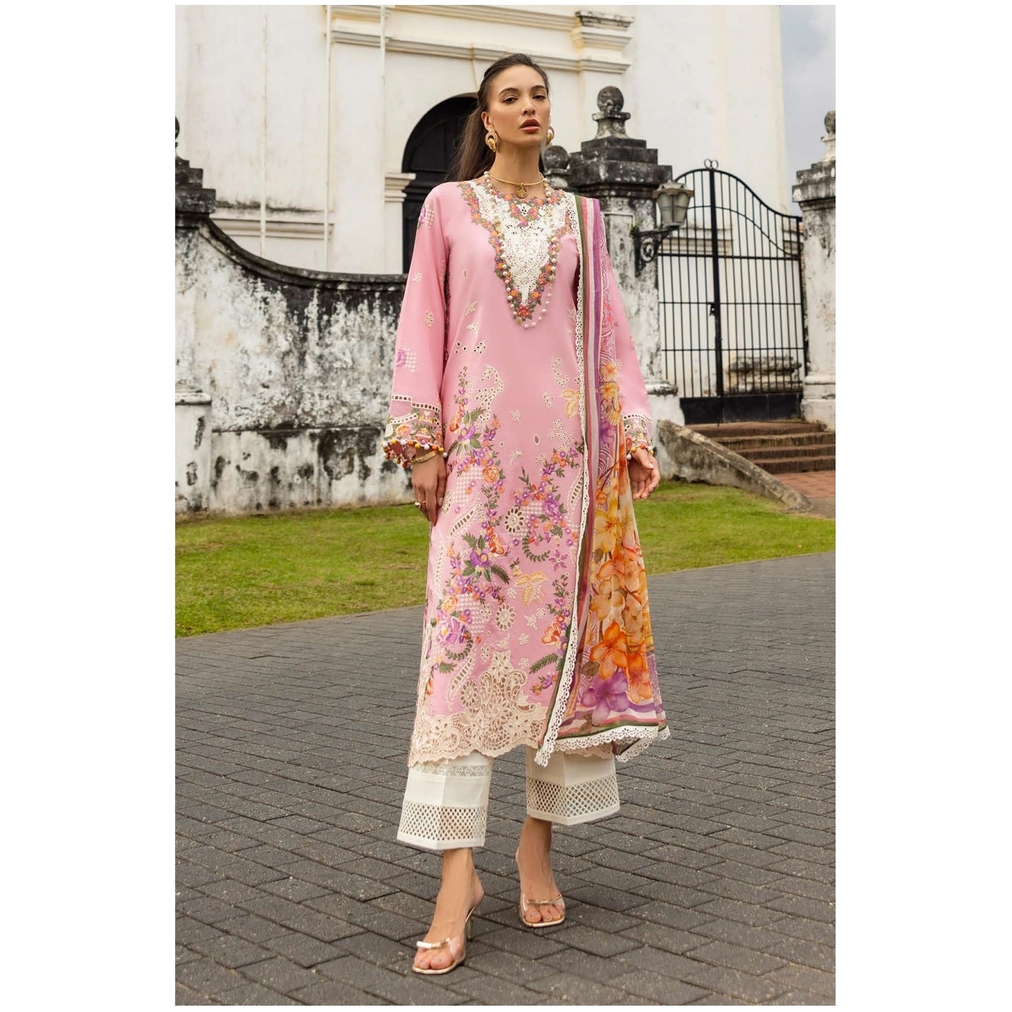 MANARAM MUSHQ LUXURY 2025