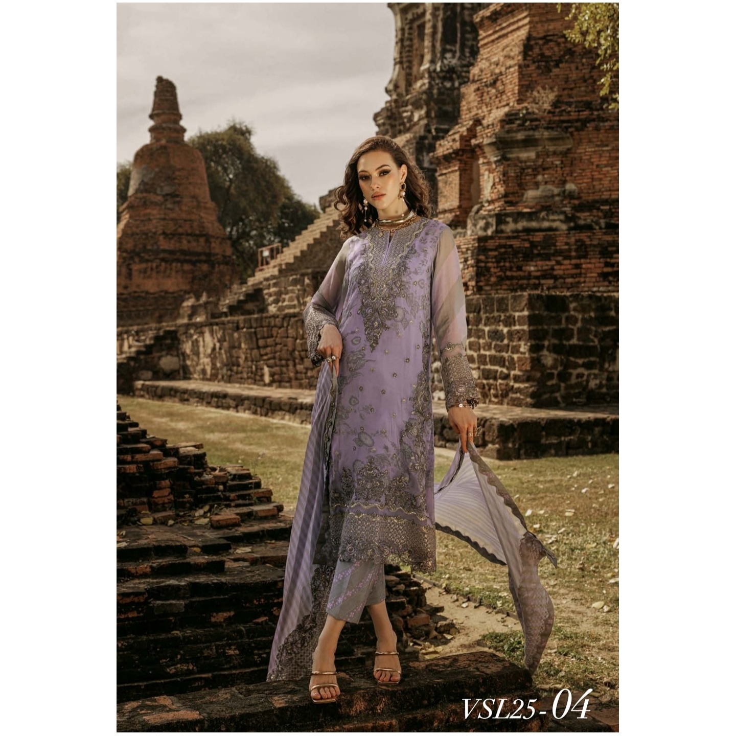 CHARIZMA VASAL LUXURY 2025