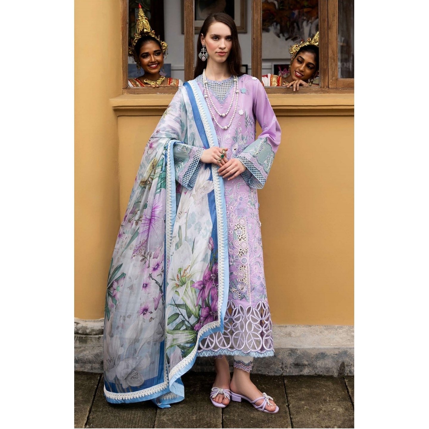 MANARAM MUSHQ LUXURY 2025