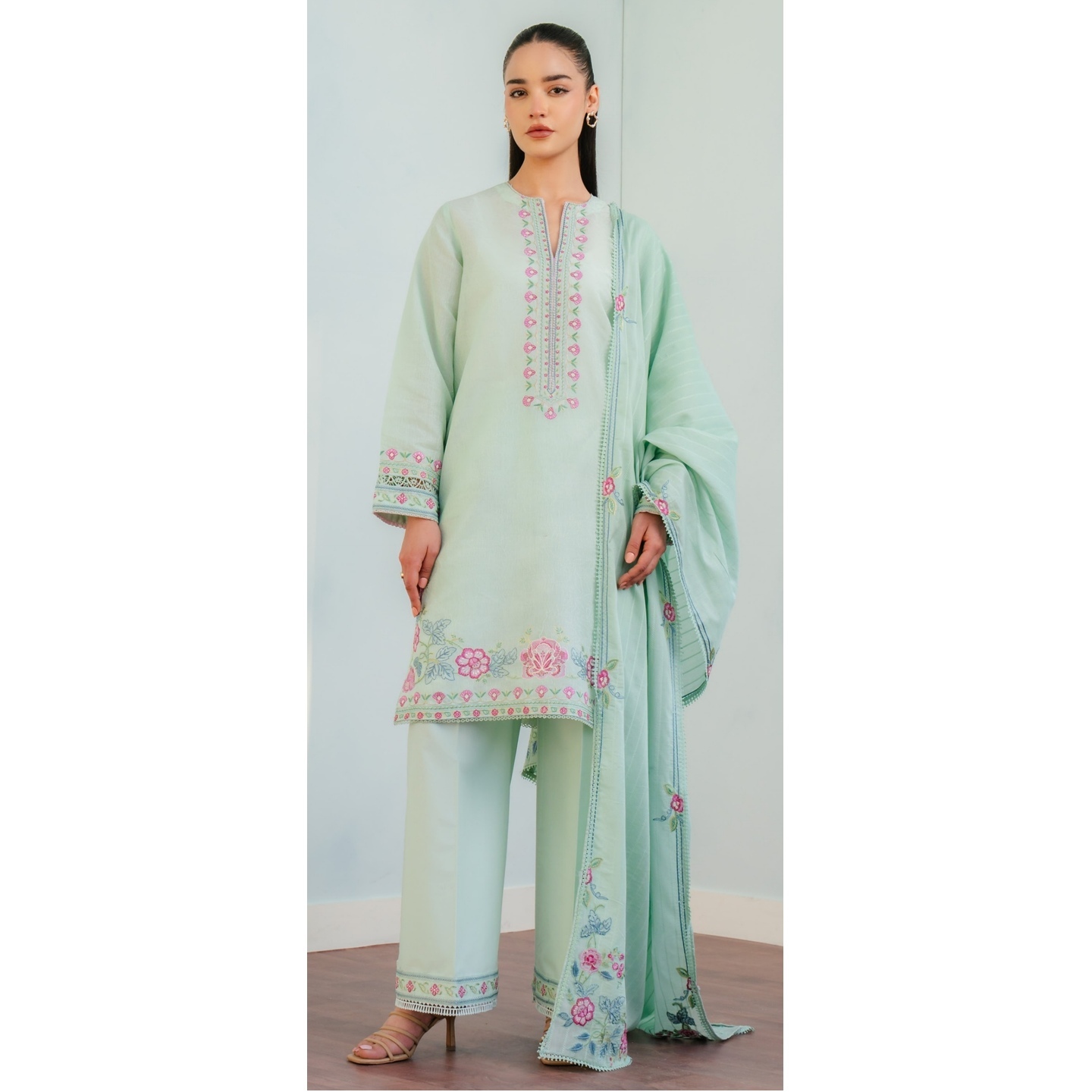 COCO LAWN 2025