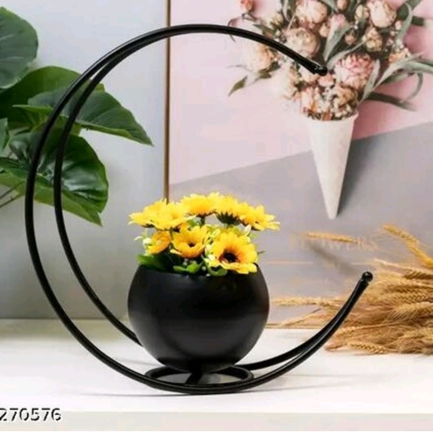 Black Metal Crescent Vase