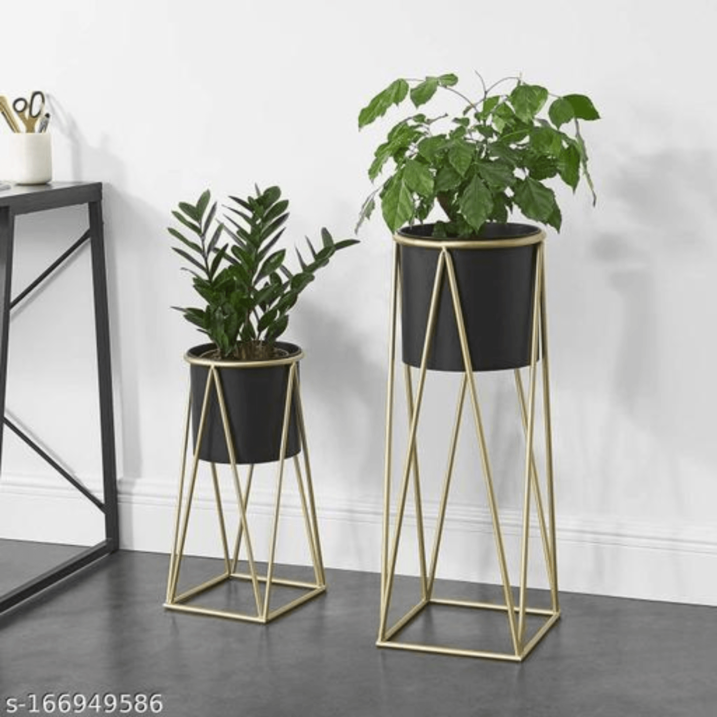 Artistic Metal Planter Set of 2 
