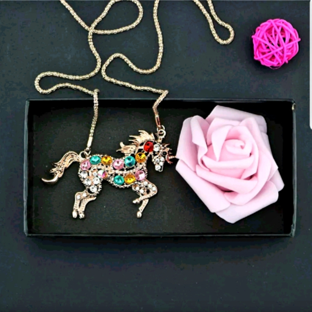 Girls Womans Colorful Crystal Steel Horse Unicorn Pendant Necklace Sweater Chain