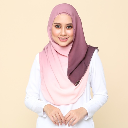 *PREORDER* Ombre Instant Shawl - Peachy Berry