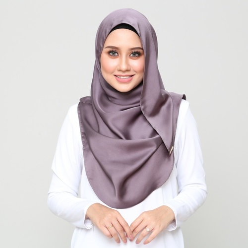 *PREORDER* Satin Instant Shawl - Sugar Plum