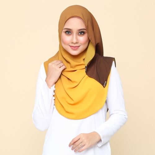 *PREORDER* Ombre Instant Shawl - Goldy Brown