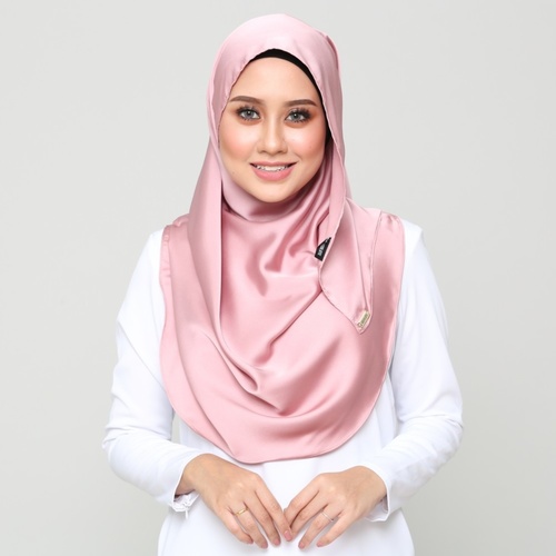 *PREORDER* Satin Instant Shawl - Blushing Pink