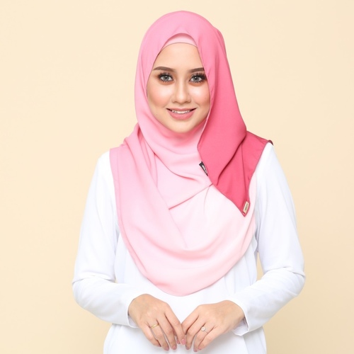 *PREORDER* Ombre Instant Shawl - Pinky Pink