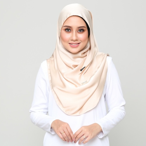 *PREORDER* Satin Instant Shawl - Cream