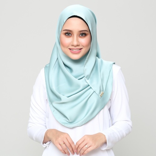 *PREORDER* Satin Instant Shawl - Aqua Green